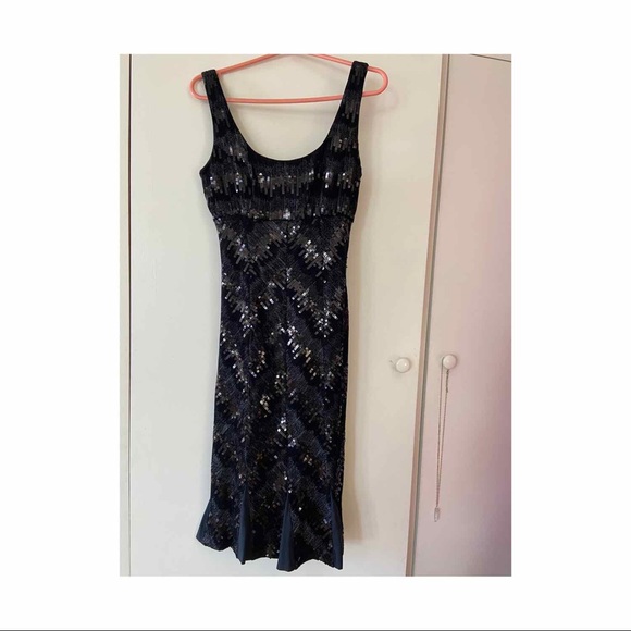Diane Von Furstenberg Black Sequin Dress, Size 6 - Picture 3 of 4